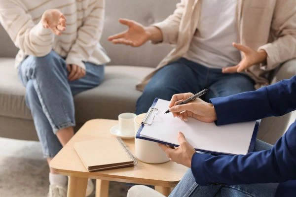Image of divorce mediation Barnsley in progress.